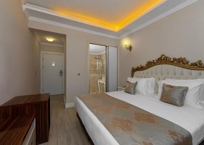Porto Azul Hotel *